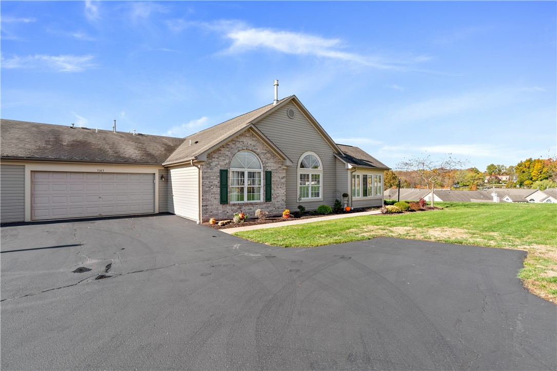 1143 Cobblestone Ln
