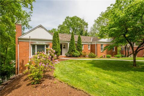 Photo of 1580 Williamsburg Rd, Pittsburgh, PA 15243 (MLS # 1740662)