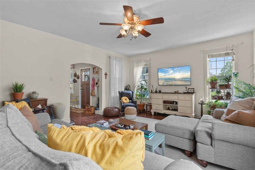 Zelienople Boro, Pennsylvania 16063, United States, 3 Bedrooms Bedrooms, ,1 BathroomBathrooms,Residential,Active,172465