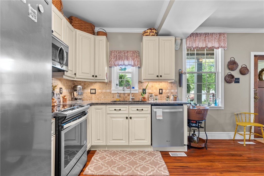 Zelienople Boro, Pennsylvania 16063, United States, 3 Bedrooms Bedrooms, ,1 BathroomBathrooms,Residential,Active,172465