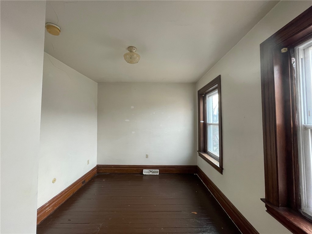 Oakland, Pennsylvania 15213, United States, 2 Bedrooms Bedrooms, ,1 BathroomBathrooms,Residential,Active,4651