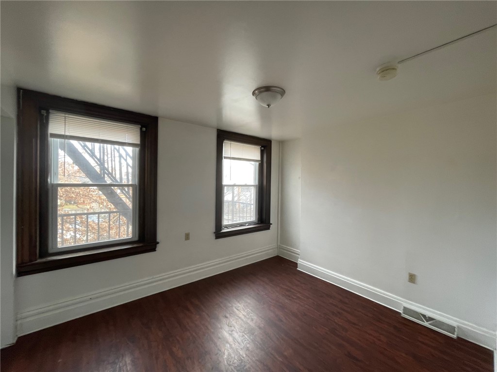 Oakland, Pennsylvania 15213, United States, 2 Bedrooms Bedrooms, ,1 BathroomBathrooms,Residential,Active,4651