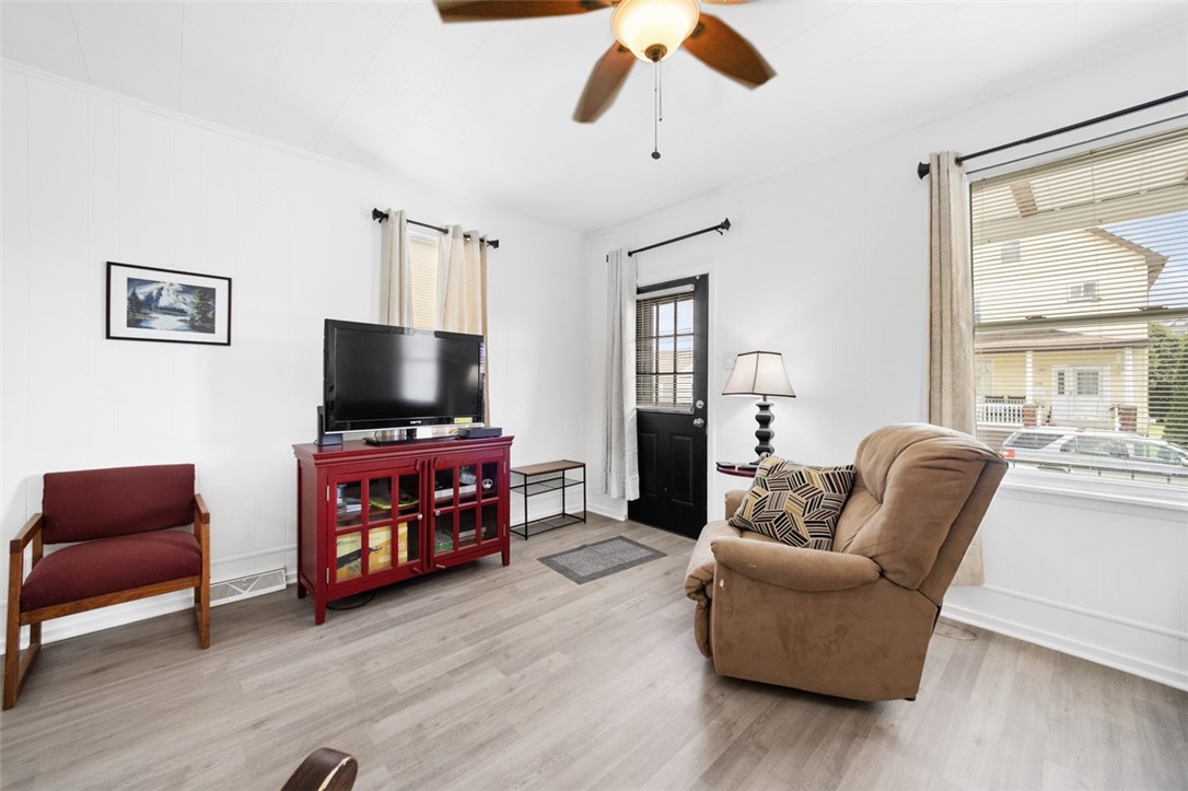 Latrobe, Pennsylvania 15650, United States, 2 Bedrooms Bedrooms, ,1 BathroomBathrooms,Residential,Active,174796