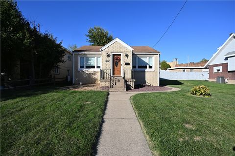 Photo of 509 Large Ave, Clairton, PA 15025 (MLS # 1724197)