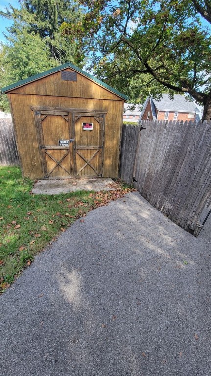 2601 Mount Royal Blvd Cir, Shaler, Kentucky image 33