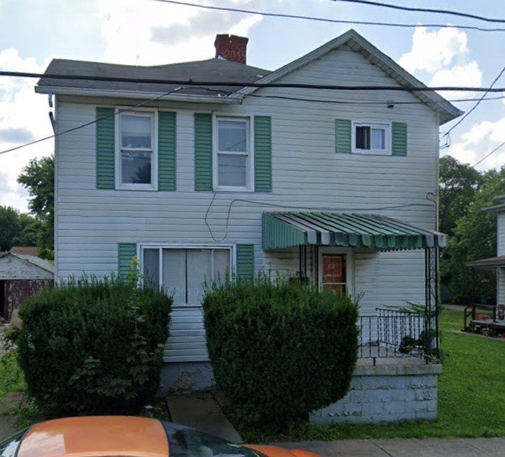 20 LAWN AVE REAR