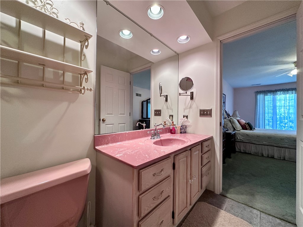 Neshannock Twp, Pennsylvania 16105, United States, 2 Bedrooms Bedrooms, ,2 BathroomsBathrooms,Residential,Pending,111407