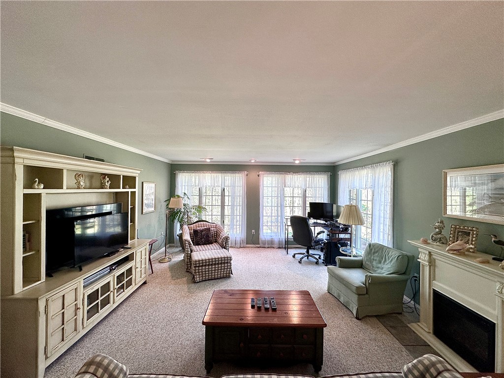 Neshannock Twp, Pennsylvania 16105, United States, 2 Bedrooms Bedrooms, ,2 BathroomsBathrooms,Residential,Pending,111407