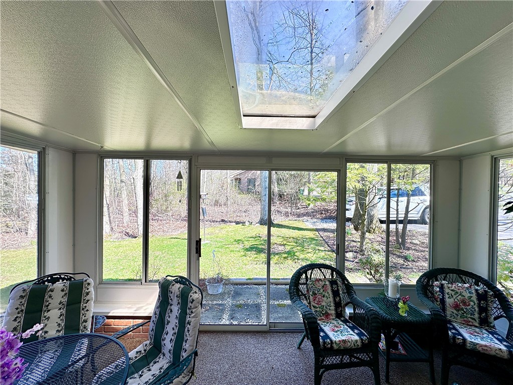 Neshannock Twp, Pennsylvania 16105, United States, 2 Bedrooms Bedrooms, ,2 BathroomsBathrooms,Residential,Pending,111407