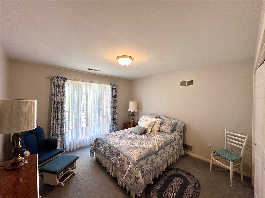 Neshannock Twp, Pennsylvania 16105, United States, 2 Bedrooms Bedrooms, ,2 BathroomsBathrooms,Residential,Pending,111407