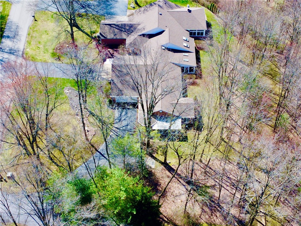 Neshannock Twp, Pennsylvania 16105, United States, 2 Bedrooms Bedrooms, ,2 BathroomsBathrooms,Residential,Pending,111407