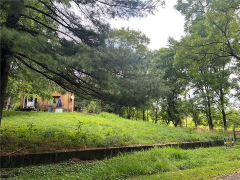 2225 County Line Rd Shenango Twp PA 16101