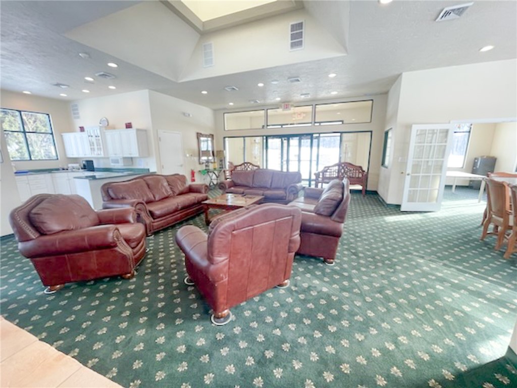 Unity Twp, Pennsylvania 15601, United States, 2 Bedrooms Bedrooms, ,2 BathroomsBathrooms,Residential,Contingent,14436