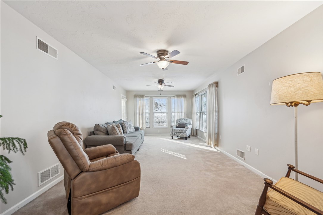 Unity Twp, Pennsylvania 15601, United States, 2 Bedrooms Bedrooms, ,2 BathroomsBathrooms,Residential,Contingent,14436