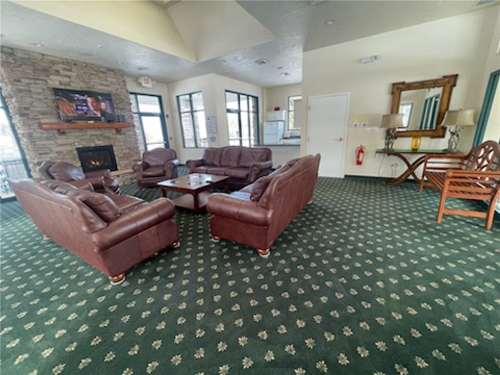 Unity Twp, Pennsylvania 15601, United States, 2 Bedrooms Bedrooms, ,2 BathroomsBathrooms,Residential,Contingent,14436