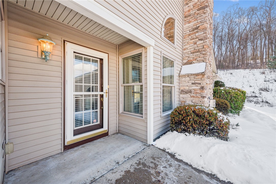 Unity Twp, Pennsylvania 15601, United States, 2 Bedrooms Bedrooms, ,2 BathroomsBathrooms,Residential,Contingent,14436