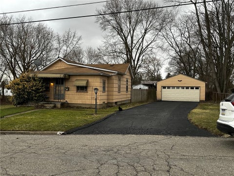 Photo for 203 Lincoln Ave