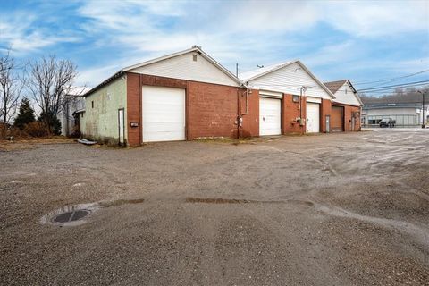 Photo of 2600, 2503 And 2507 Duss Ave, Ambridge, PA 15003 (MLS # 1746668)