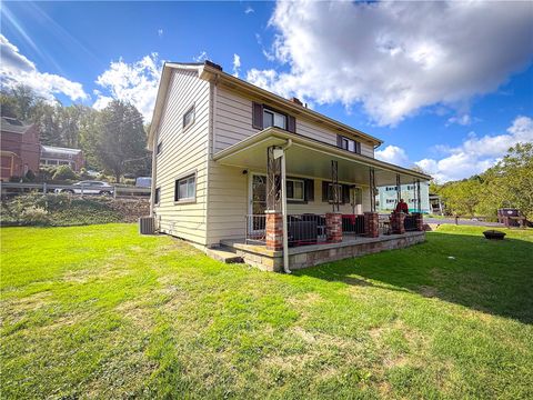 Photo of 1117-1119 Springdale Dr, Pittsburgh, PA 15236 (MLS # 1725750)
