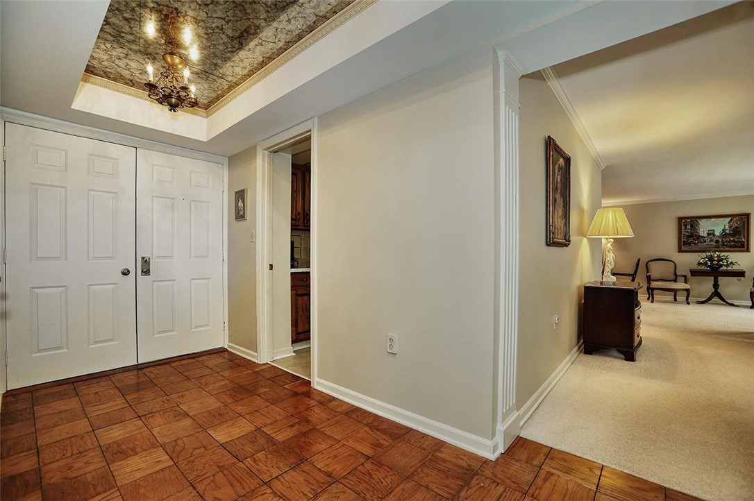 300 Fox Chapel Rd 205