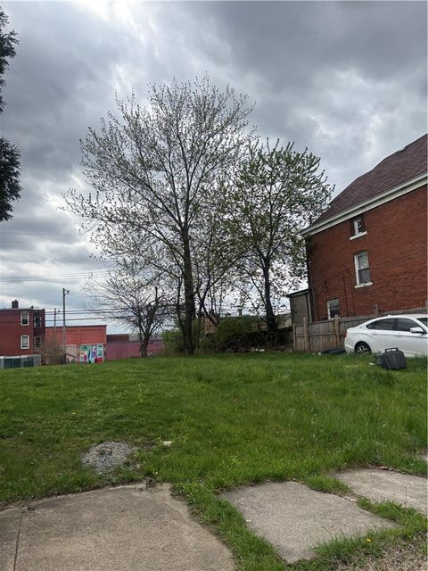 Photo of 7332 Idlewild St, Pittsburgh, PA 15208 (MLS # 1749293)