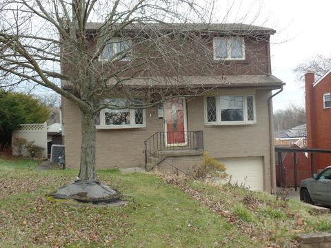 Photo of 1625 Beltram Ave, Pittsburgh, PA 15226 (MLS # 1736660)