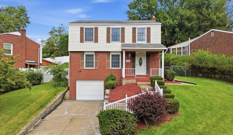 Photo for 163 Crescent Gardens Drive