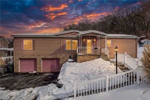 Homes For Sale - 805 National Way Way<br/> Lawrence County, Ellwood City, PA 16117