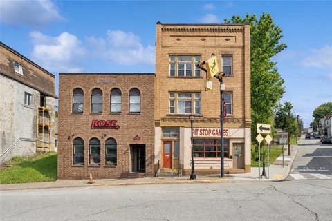 Photo for 620 Broadway Blvd