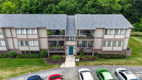 Photo for 327 Ridge Point Cir 13