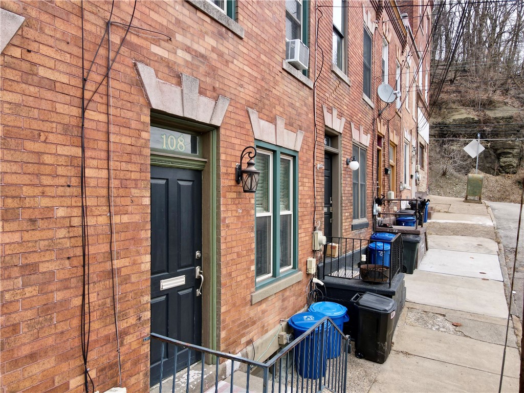 Central North Side, Pennsylvania 15212, United States, 2 Bedrooms Bedrooms, ,2 BathroomsBathrooms,Residential,Active,78959