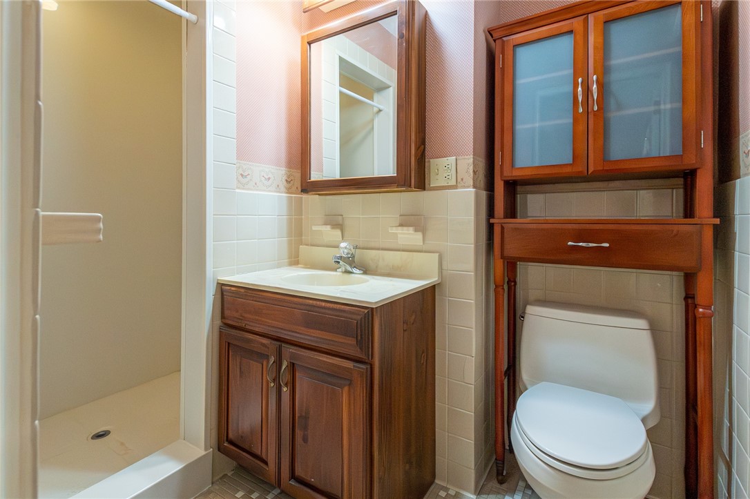 Sharon, Pennsylvania 16146, United States, 3 Bedrooms Bedrooms, ,2 BathroomsBathrooms,Residential,Active,220151