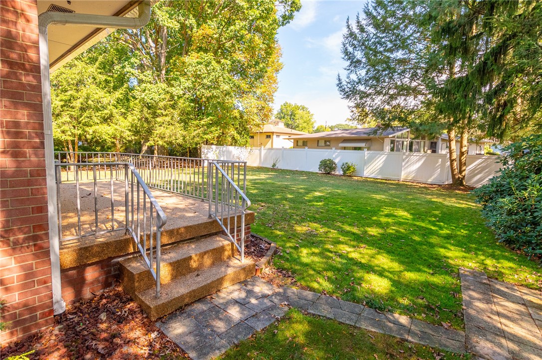 Sharon, Pennsylvania 16146, United States, 3 Bedrooms Bedrooms, ,2 BathroomsBathrooms,Residential,Active,220151