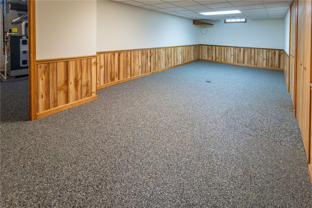 Sharon, Pennsylvania 16146, United States, 3 Bedrooms Bedrooms, ,2 BathroomsBathrooms,Residential,Active,220151