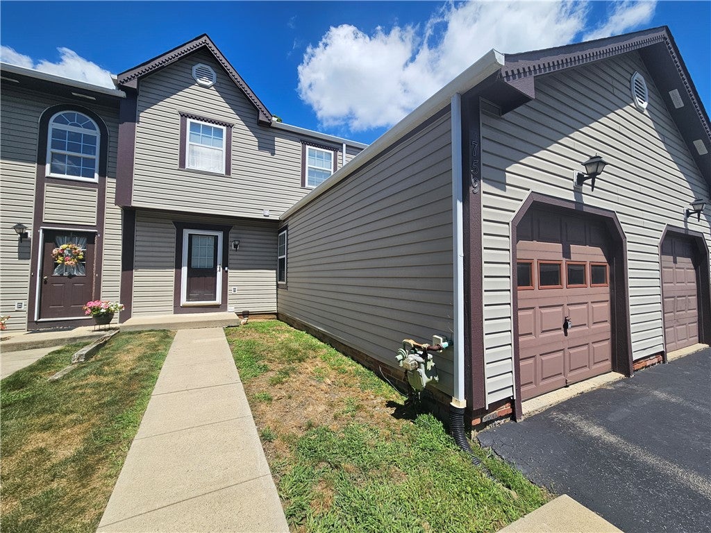 759 Sunset Cir