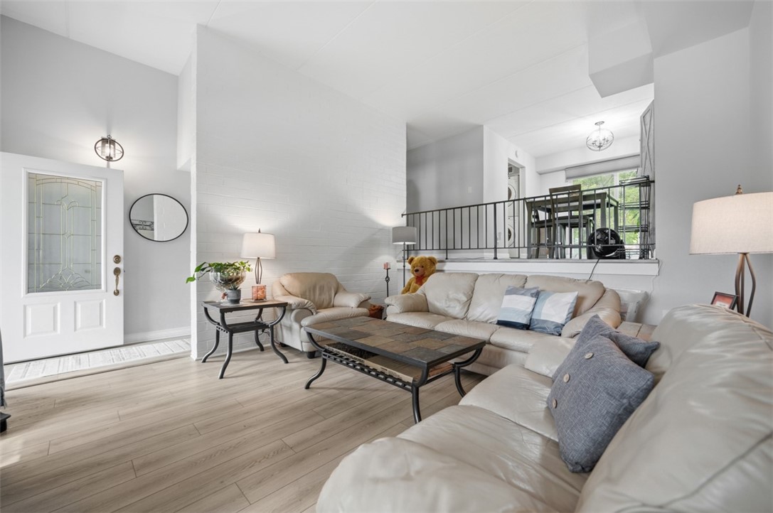 130 Rivermont Ct