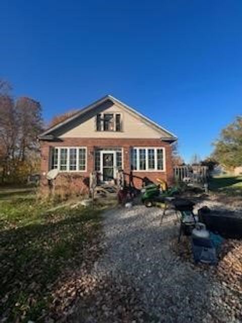 Photo of 1202 Bond St, Farrell, PA 16121 (MLS # 1726322)