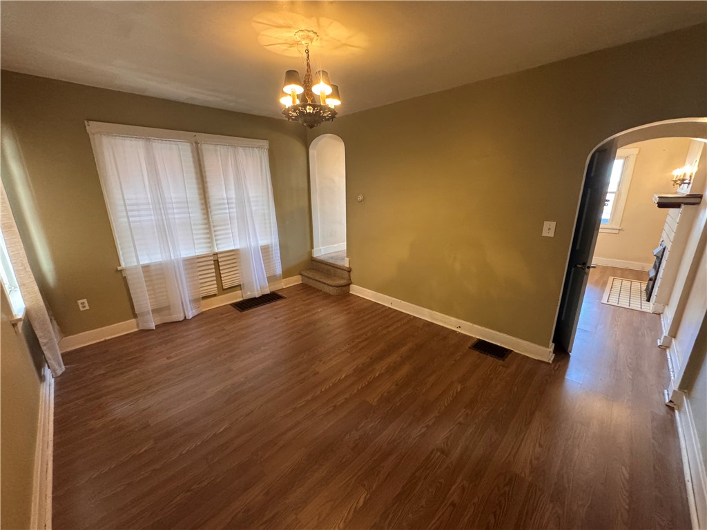 Brentwood, Pennsylvania 15227, United States, 2 Bedrooms Bedrooms, ,1 BathroomBathrooms,Residential,Active,171520