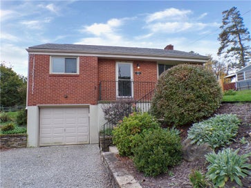 1560 Duncan Dr Franklin Park PA 15237
