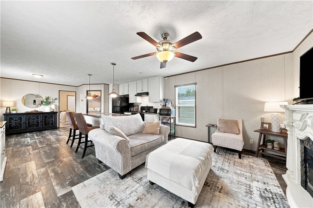163 West Dr