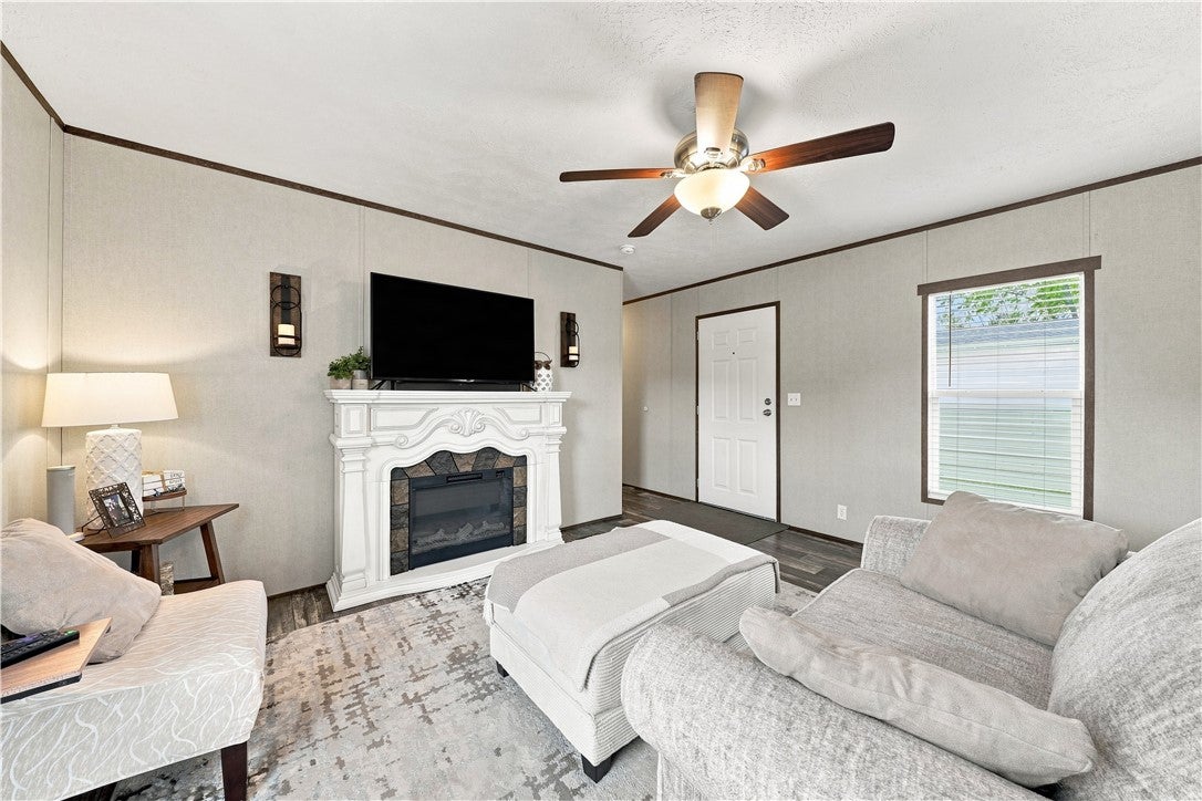 163 West Dr