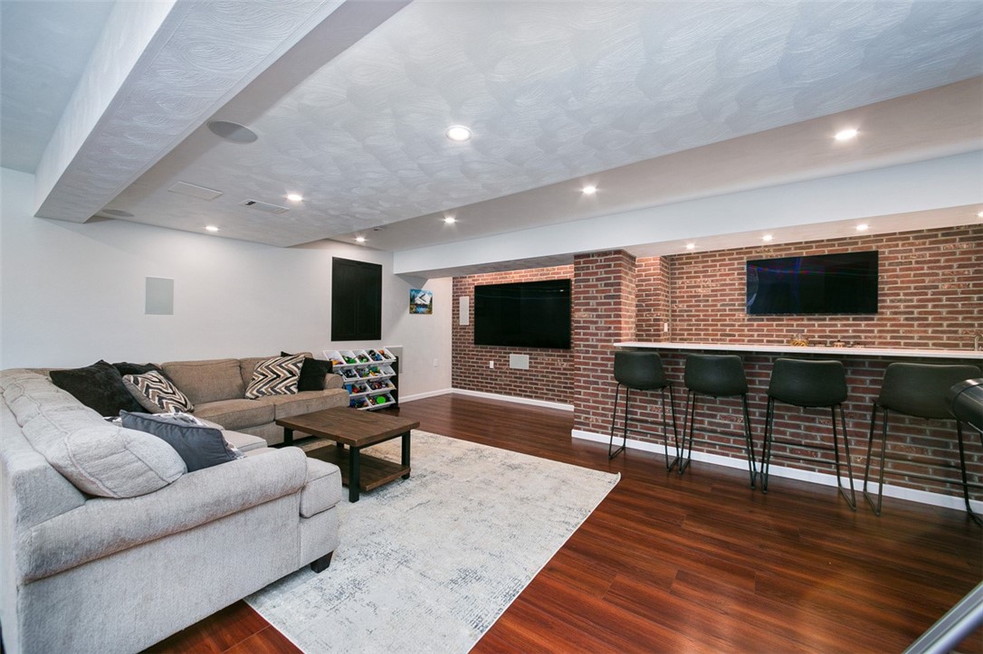 Mt. Pleasant Twp - Wml, Pennsylvania 15666, United States, 3 Bedrooms Bedrooms, ,3 BathroomsBathrooms,Residential,Pending,105026