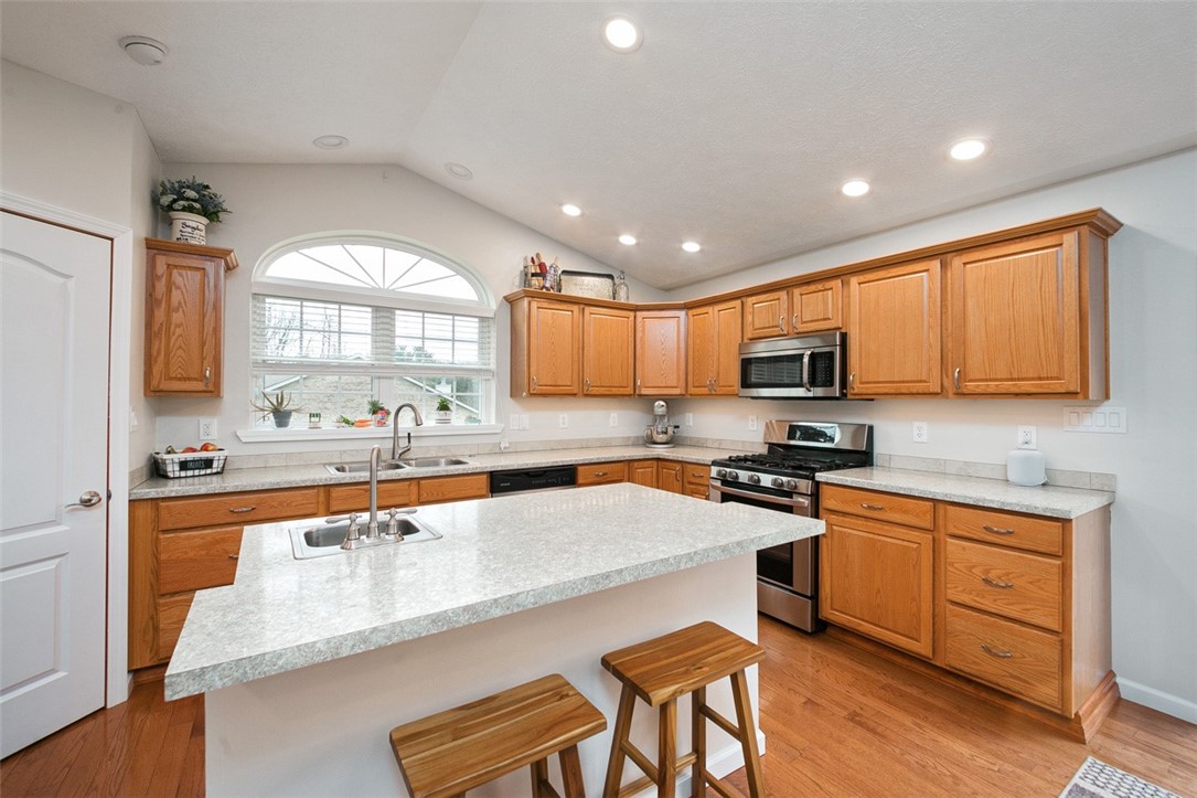 Mt. Pleasant Twp - Wml, Pennsylvania 15666, United States, 3 Bedrooms Bedrooms, ,3 BathroomsBathrooms,Residential,Pending,105026