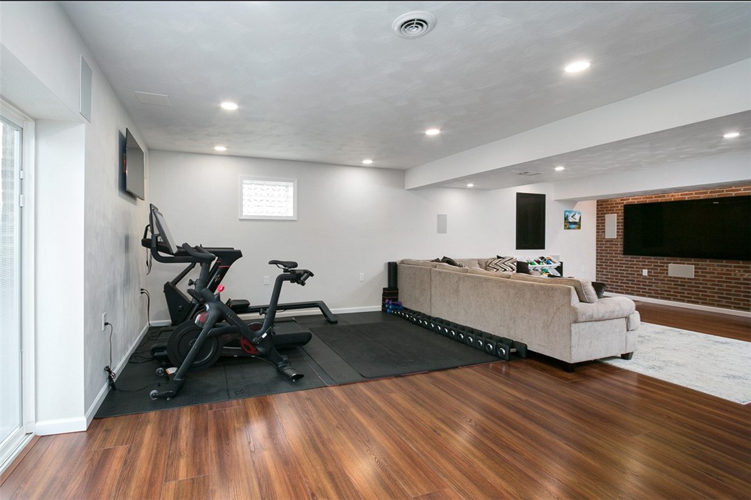 Mt. Pleasant Twp - Wml, Pennsylvania 15666, United States, 3 Bedrooms Bedrooms, ,3 BathroomsBathrooms,Residential,Pending,105026