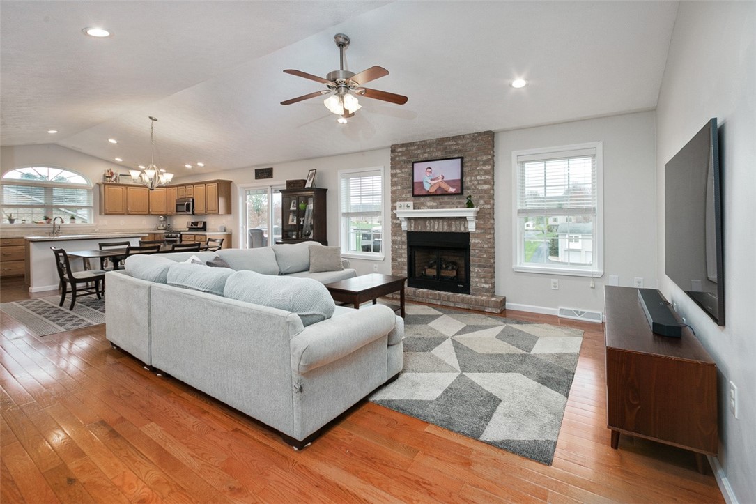 Mt. Pleasant Twp - Wml, Pennsylvania 15666, United States, 3 Bedrooms Bedrooms, ,3 BathroomsBathrooms,Residential,Pending,105026