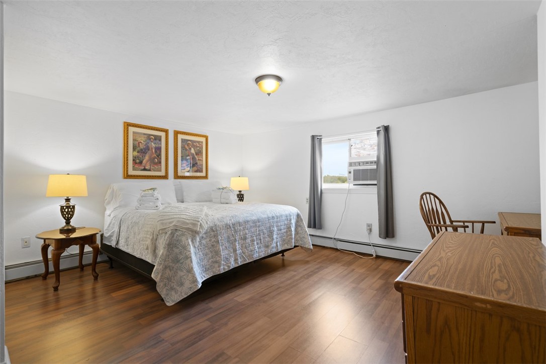54 Price Rd