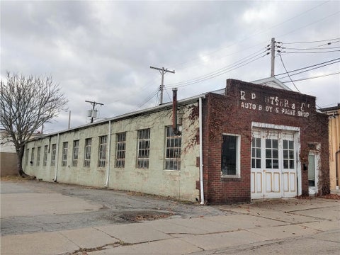 Photo for 15-17 S. Race Street