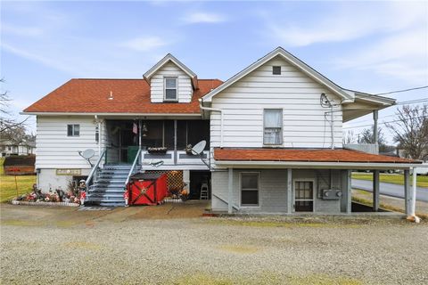 Photo of 106 Kuchinic St, Venetia, PA 15367 (MLS # 1742615)