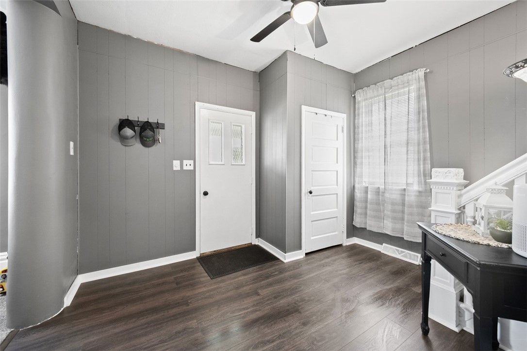 Connellsville, Pennsylvania 15425, United States, 3 Bedrooms Bedrooms, ,2 BathroomsBathrooms,Residential,Pending,158988