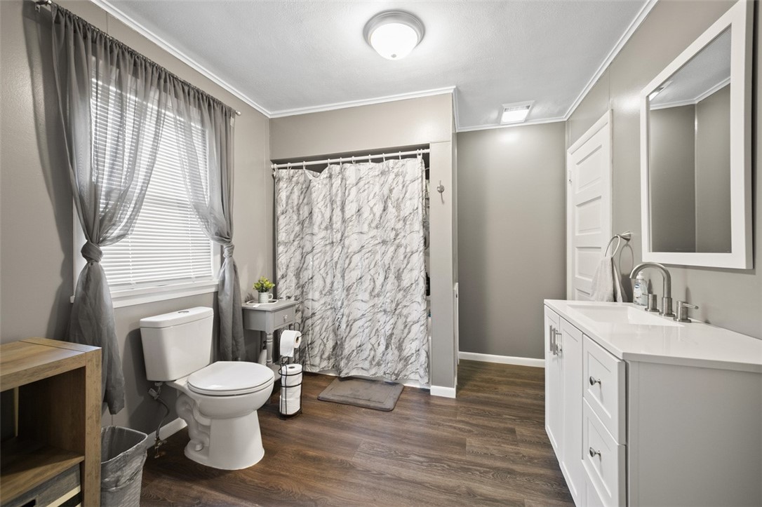 Connellsville, Pennsylvania 15425, United States, 3 Bedrooms Bedrooms, ,2 BathroomsBathrooms,Residential,Pending,158988